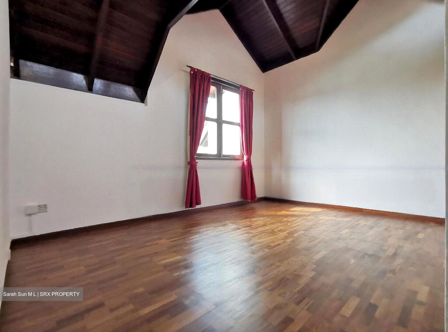 Chancery Lane (D11), Terrace #490906511